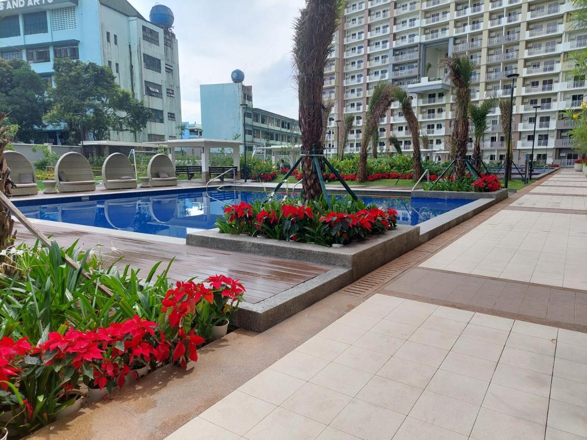 مانيلا Infina Towers Project 4 Aurora Boulevard Quezon City المظهر الخارجي الصورة